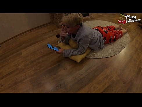 ❤️ Ilehoria zoroa zurrupatzen duen Dick erraldoia zurrupatzen eta bertan errebotatzen - Anal Sexua ❤️❌  Sexua pornoan eu.niceporn.ru ❌❤